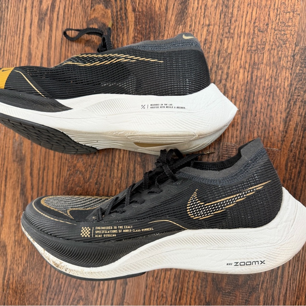Nike Vaporfly 2 Racers - Picture 3 of 7